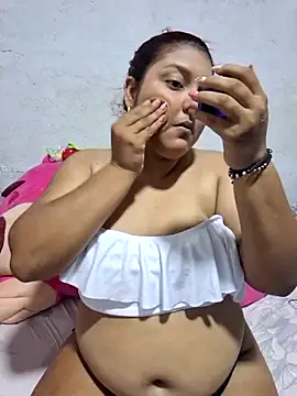 Snapshot of Amira-sultan chatting on 8, 2, 2026 Amira-sultan online show from 8, 2, 2026