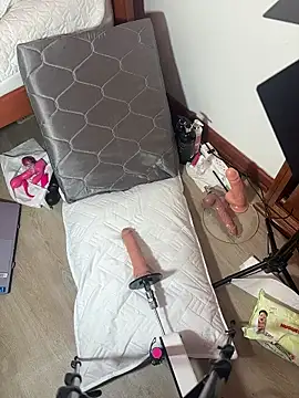 kloe  t18 online show from 29, 3, 2026