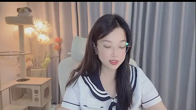 Yumi yuni online show from 9, 5, 2026