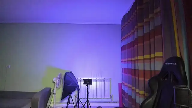 Snapshot of alison_marlowe chatting on 6, 2, 2026 alison marlowe online show from 6, 2, 2026