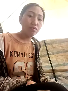 hot-luna- online show from 28, 2, 2026