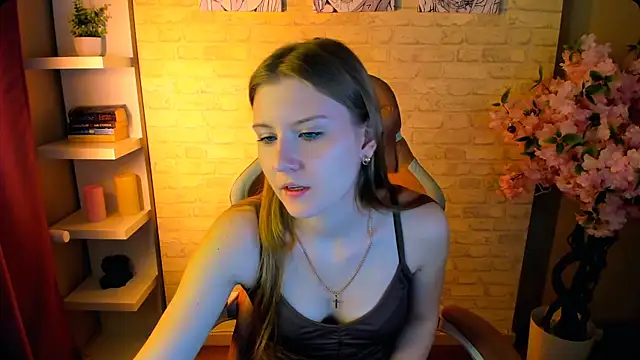 Snapshot of Caroline_Desire_ chatting on 24, 2, 2026 Caroline Desire online show from 24, 2, 2026