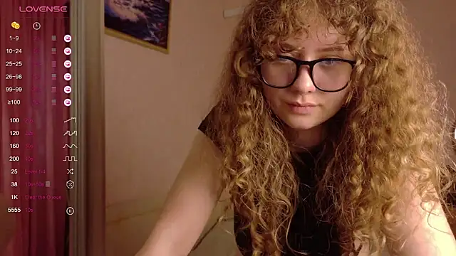 Snapshot of Milounee chatting on 28, 2, 2026 Milounee online show from 28, 2, 2026