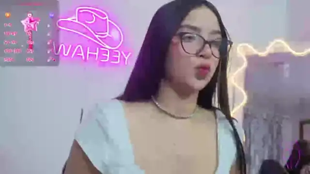 MILAH TAY online show from 12, 2, 2026