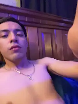 Tupapi696969q online show from 22, 3, 2026