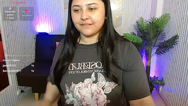 Snapshot of Siena_Tay chatting on 1, 2, 2026 Siena Tay online show from 1, 2, 2026