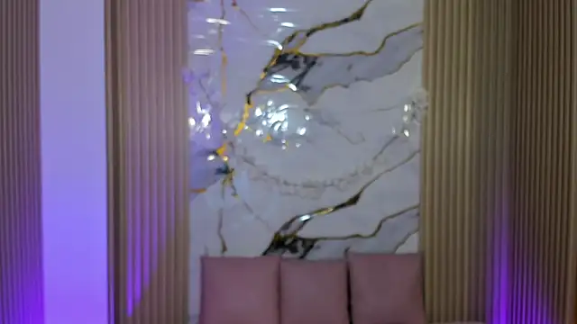 Siena Tay online show from 15, 4, 2026