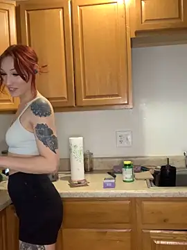 Snapshot of ThornsandHoney chatting on 15, 2, 2026 ThornsandHoney online show from 15, 2, 2026