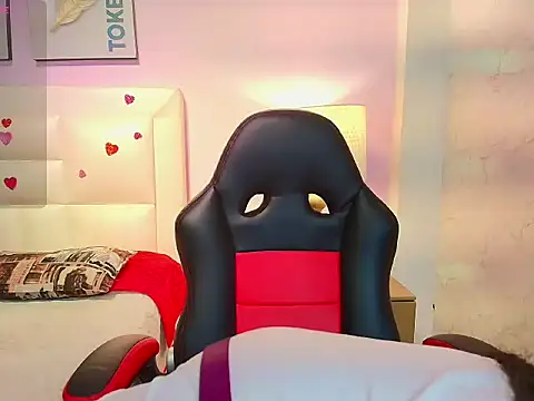 Snapshot of AmyTorres_ chatting on 20, 2, 2026 AmyTorres online show from 20, 2, 2026