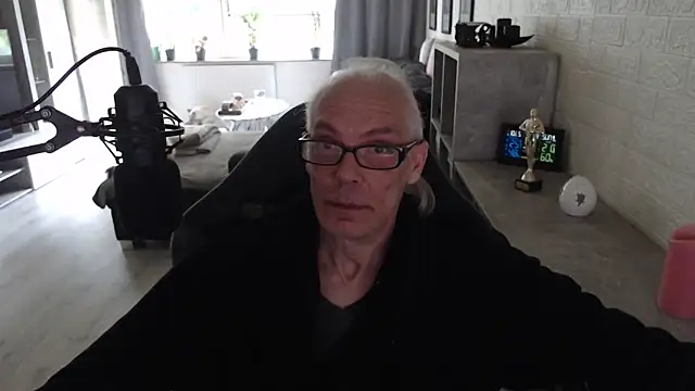 Snapshot of KoelnKoeln chatting on 10, 5, 2026 KoelnKoeln online show from 10, 5, 2026