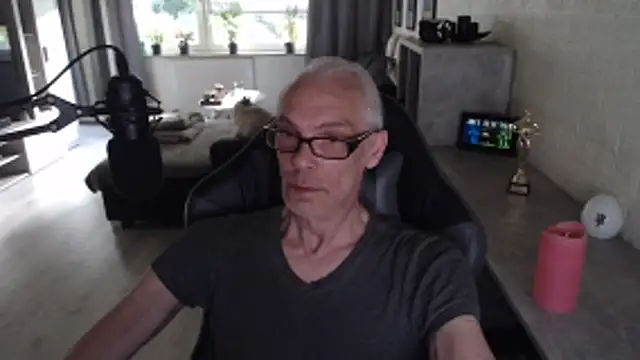 Snapshot of KoelnKoeln chatting on 28, 5, 2026 KoelnKoeln online show from 28, 5, 2026