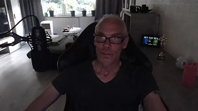 Snapshot of KoelnKoeln chatting on 22, 6, 2026 KoelnKoeln online show from 22, 6, 2026