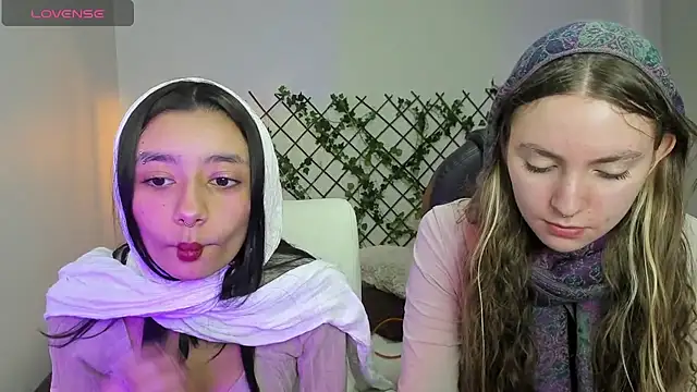 nana  rousse online show from 3, 2, 2026