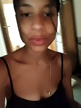 Snapshot of YaraEstelle chatting on 11, 6, 2026 YaraEstelle online show from 11, 6, 2026