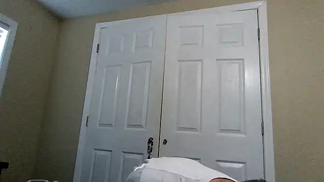 KrazyNutz420 online show from 25, 4, 2026