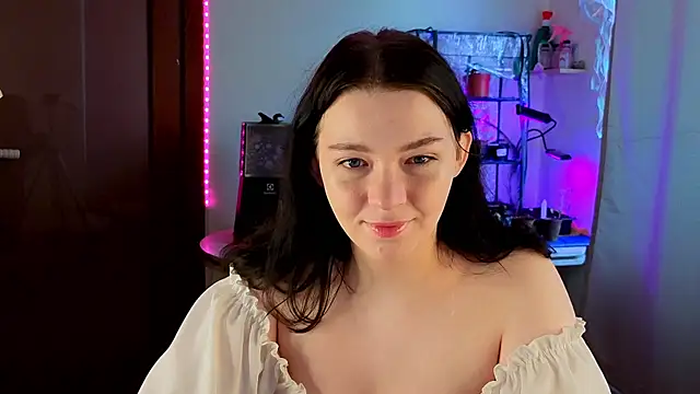 Snapshot of Doll_lira chatting on 4, 2, 2026 Doll lira online show from 4, 2, 2026