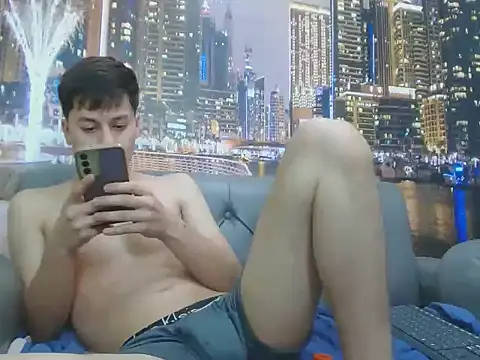 santiago xxxcol online show from 8, 3, 2026