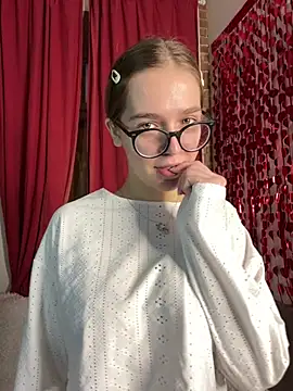 Snapshot of MyKittySayMeow chatting on 15, 2, 2026 MyKittySayMeow online show from 15, 2, 2026