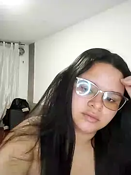 SamanthaStonee online show from 8, 3, 2026