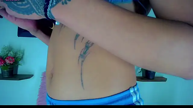 Snapshot of Darianna_Atehortua chatting on 17, 2, 2026 Darianna Atehortua online show from 17, 2, 2026