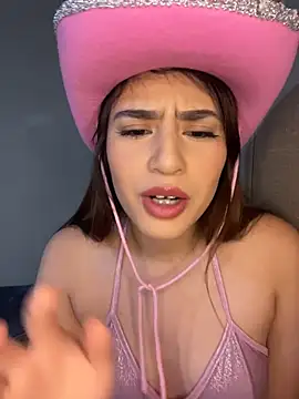 Snapshot of romyamo chatting on 7, 2, 2026 romyamo online show from 7, 2, 2026