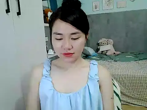 Amy8386 online show from 11, 4, 2026