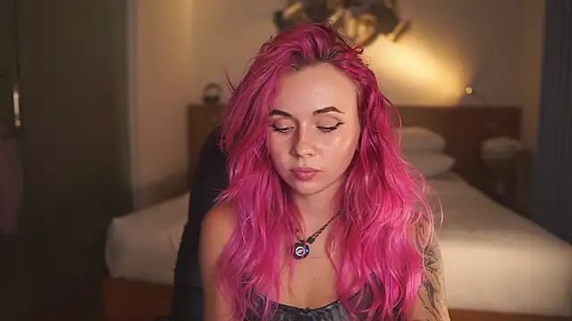 Sarah Pink online show from 1, 5, 2026