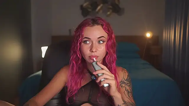 Sarah Pink online show from 14, 5, 2026
