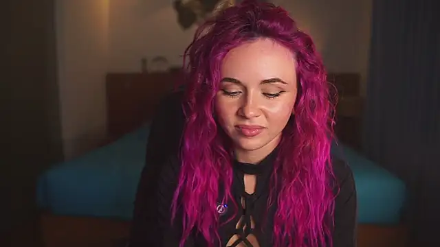Sarah Pink online show from 28, 5, 2026