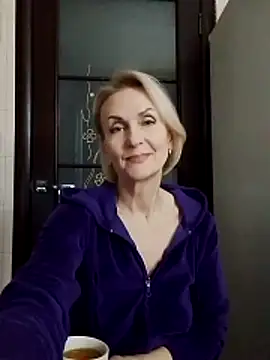 MichelleSolis online show from 17, 4, 2026