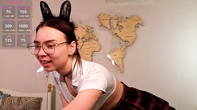 Snapshot of EddieChery chatting on 31, 3, 2026 EddieChery online show from 31, 3, 2026