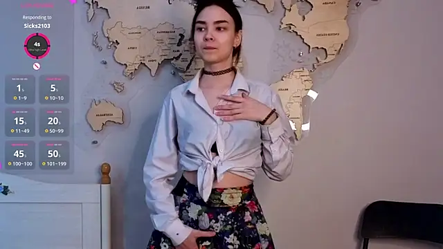 Snapshot of EddieChery chatting on 5, 4, 2026 EddieChery online show from 5, 4, 2026