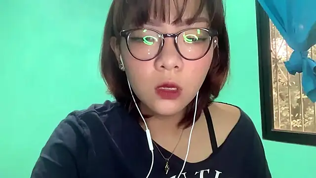 TerisaYellow online show from 6, 2, 2026