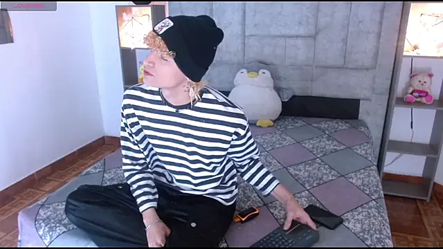 Snapshot of lucke_collins22 chatting on 7, 2, 2026 lucke collins22 online show from 7, 2, 2026