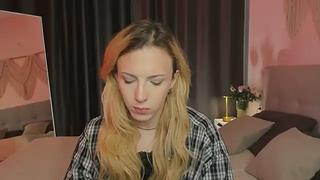 Tiffany  King online show from 29, 4, 2026
