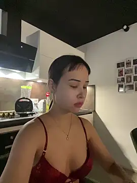 Just-Lilly online show from 7, 3, 2026