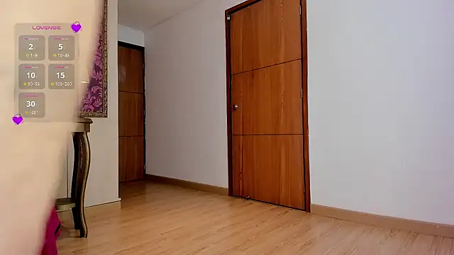 Snapshot of SilvanaBombshell chatting on 1, 4, 2026 SilvanaBombshell online show from 1, 4, 2026