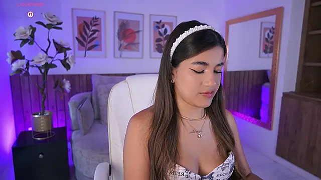 IvyGrabes online show from 17, 4, 2026