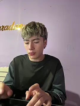 AlexanderCollman2 online show from 10, 4, 2026