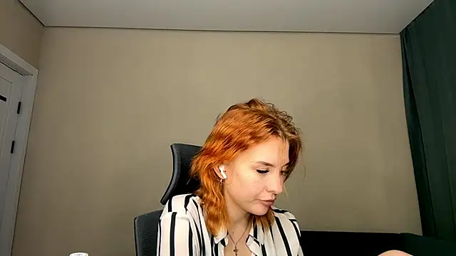 LuxuryRita online show from 9, 2, 2026