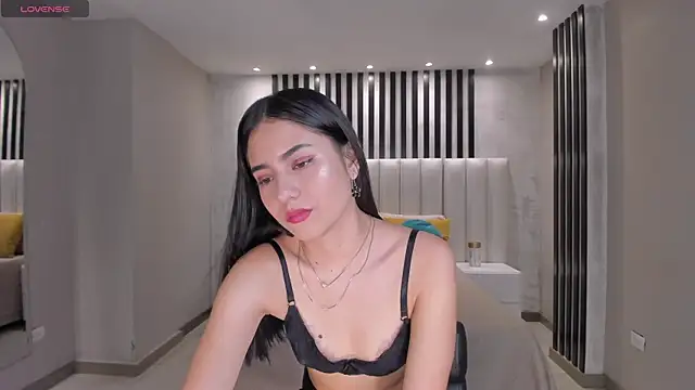 Snapshot of LucieMartin chatting on 3, 3, 2026 LucieMartin online show from 3, 3, 2026