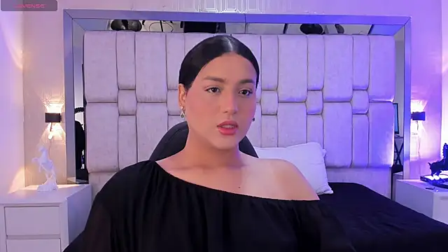 ValeryCooper18 online show from 7, 2, 2026