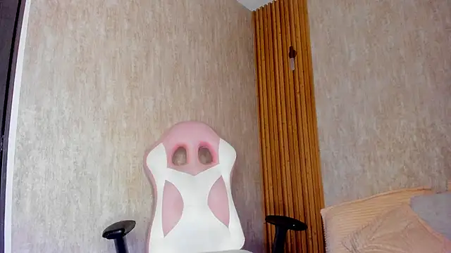 Anais ass online show from 5, 8, 2026