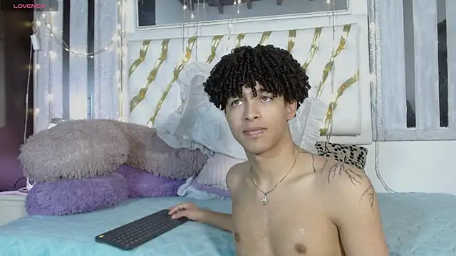 ian smith  online show from 21, 3, 2026