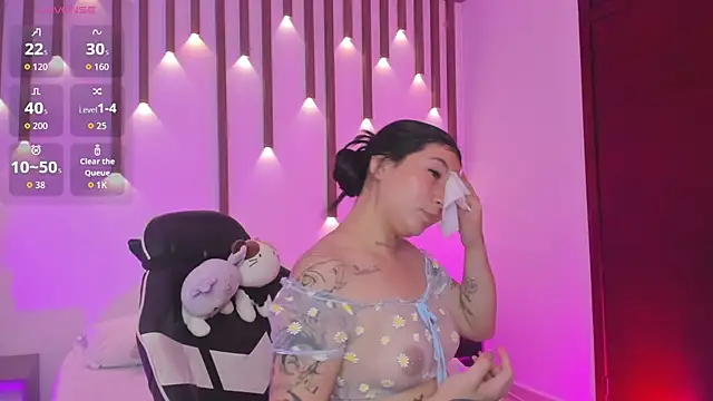 charlottee27  online show from 28, 5, 2026