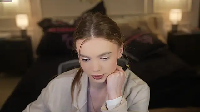 Snapshot of Zlata_Sky chatting on 11, 6, 2026 Zlata Sky online show from 11, 6, 2026