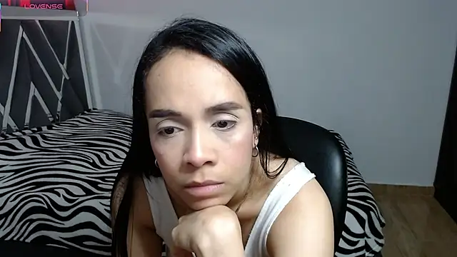 Snapshot of paula_lopez__ chatting on 3, 4, 2026 paula lopez online show from 3, 4, 2026