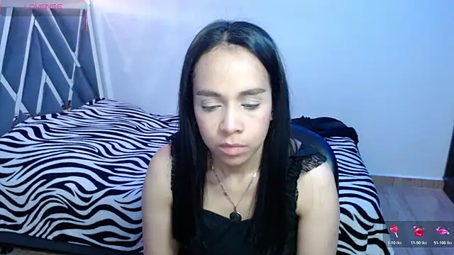 Snapshot of paula_lopez__ chatting on 5, 4, 2026 paula lopez online show from 5, 4, 2026