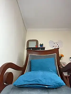 Snapshot of LilaRvsh chatting on 18, 4, 2026 LilaRvsh online show from 18, 4, 2026