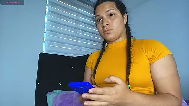 Snapshot of alys_love chatting on 13, 2, 2026 alys love online show from 13, 2, 2026